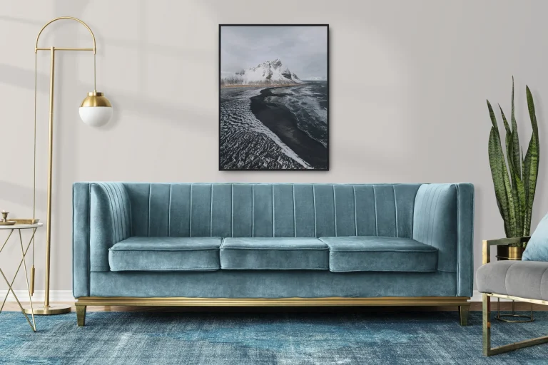 chic-modern-luxury-aesthetics-style-living-room-blue-tone-scaled