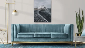 chic-modern-luxury-aesthetics-style-living-room-blue-tone-scaled